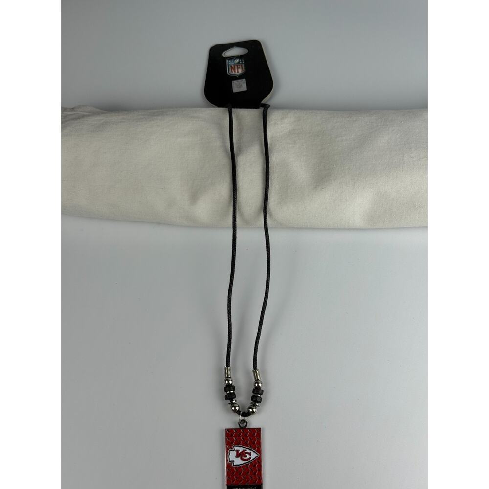 Siskiyou NFL Kansas City Chiefs Gridiron Necklace Pendant Beaded Black Cord NEW